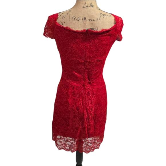Nicole Miller Elegant Sweetheart Red Lace Party Cocktail Dress Size Medium - Picture 5 of 8